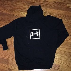 Under Armour Sweatshirt